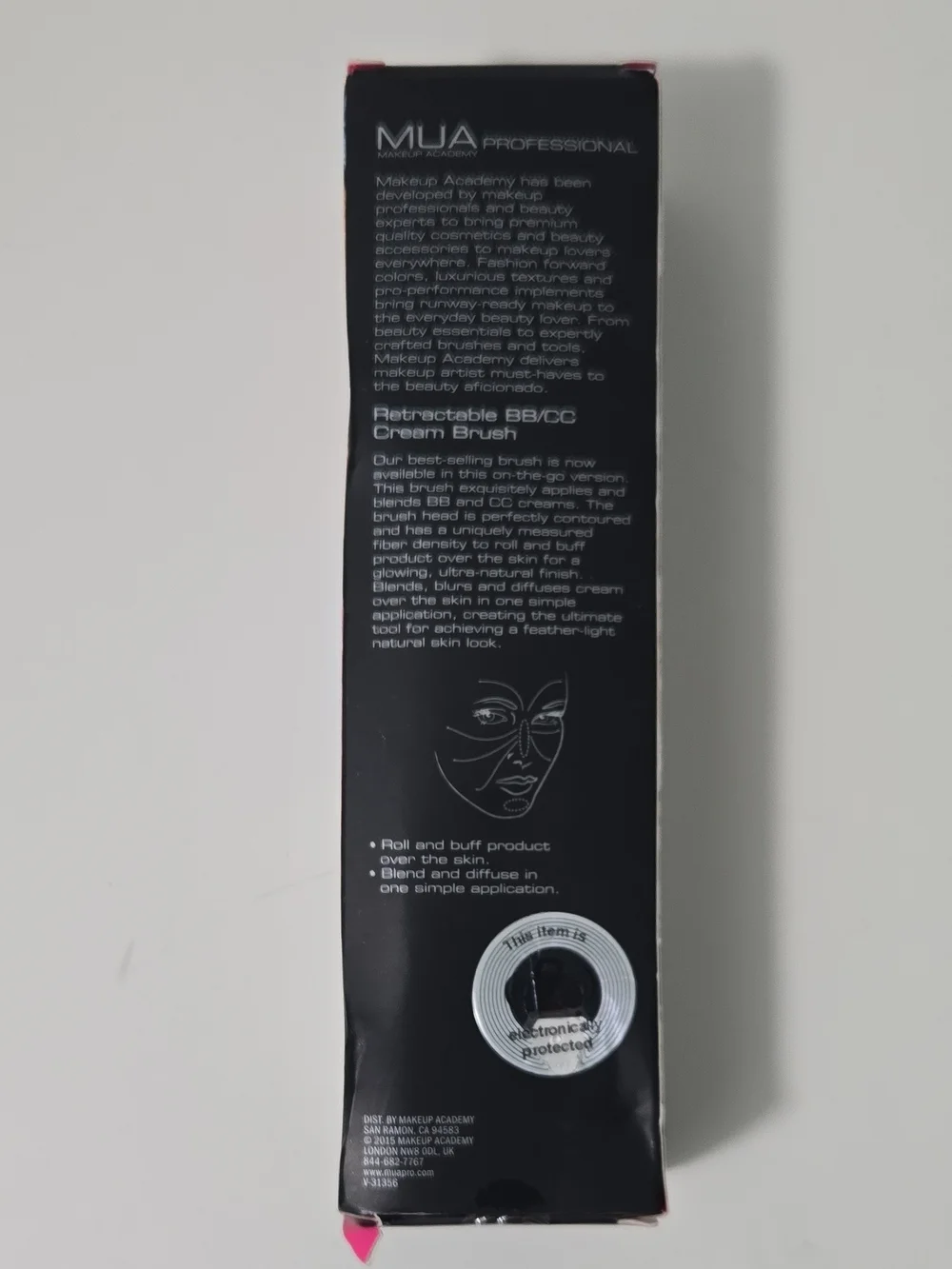 Retractable Cream Brush - Black